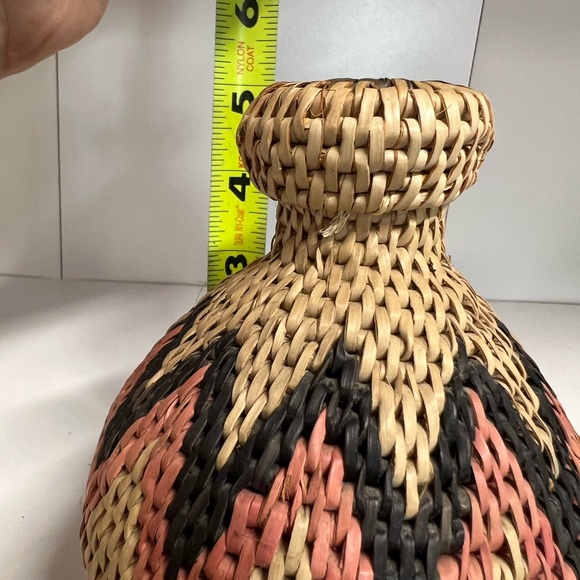 Vintage Zulu herb basket/container with lid - Picture 5 of 8